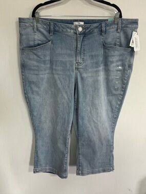*NEW* Maurice’s Everflex 21” Super Skinny Crop Jeans